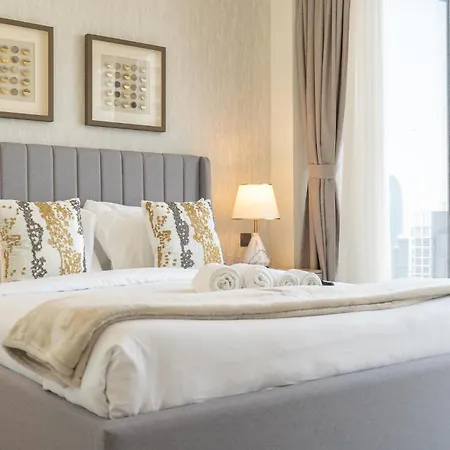 Elegant 2 Bedroom Apartment With Burj Khalifa Views On Sheikh Mohammed Bin Rashid Boulevard, A Short Walk From Dubai Opera Esterno foto