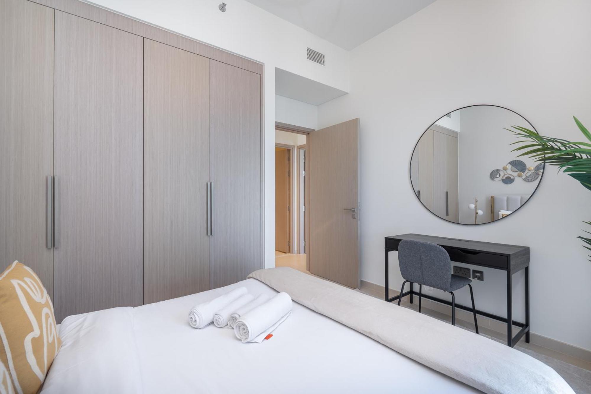 Elegant 2 Bedroom With Burj Khalifa Views On Sheikh Mohammed Bin Rashid Boulevard, A Short Walk From Opera Appartamento Dubai