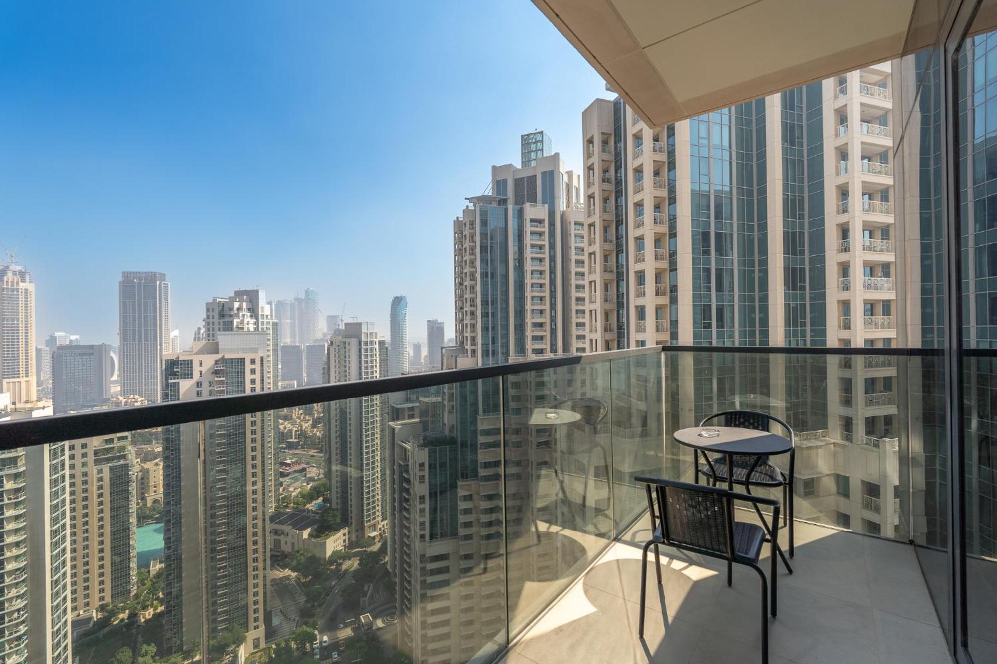 Elegant 2 Bedroom With Burj Khalifa Views On Sheikh Mohammed Bin Rashid Boulevard, A Short Walk From Opera