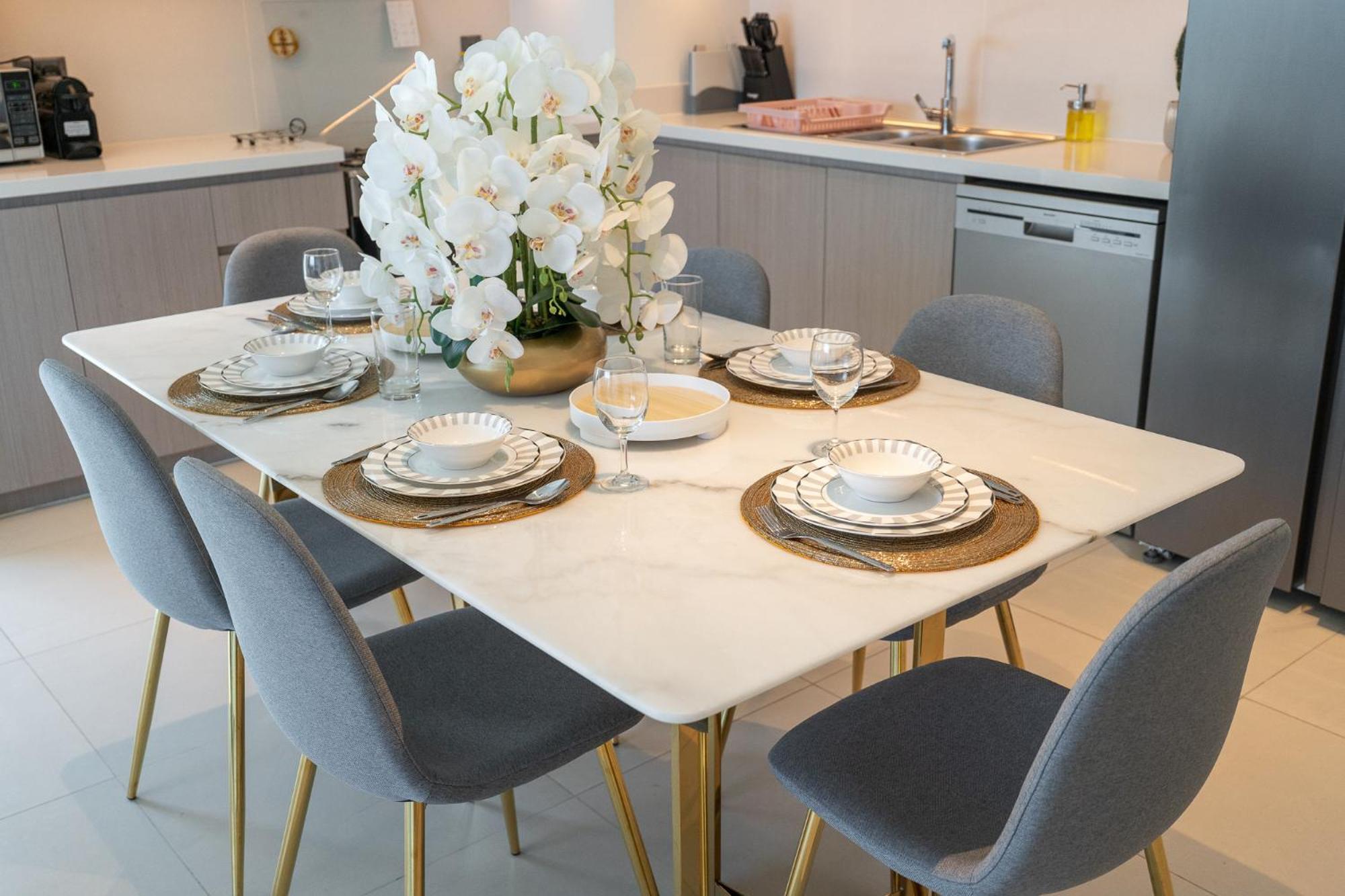 Elegant 2 Bedroom With Burj Khalifa Views On Sheikh Mohammed Bin Rashid Boulevard, A Short Walk From Opera *