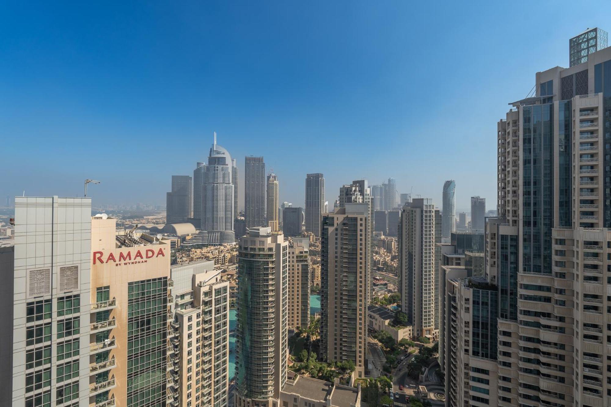 Elegant 2 Bedroom With Burj Khalifa Views On Sheikh Mohammed Bin Rashid Boulevard, A Short Walk From Opera Appartamento