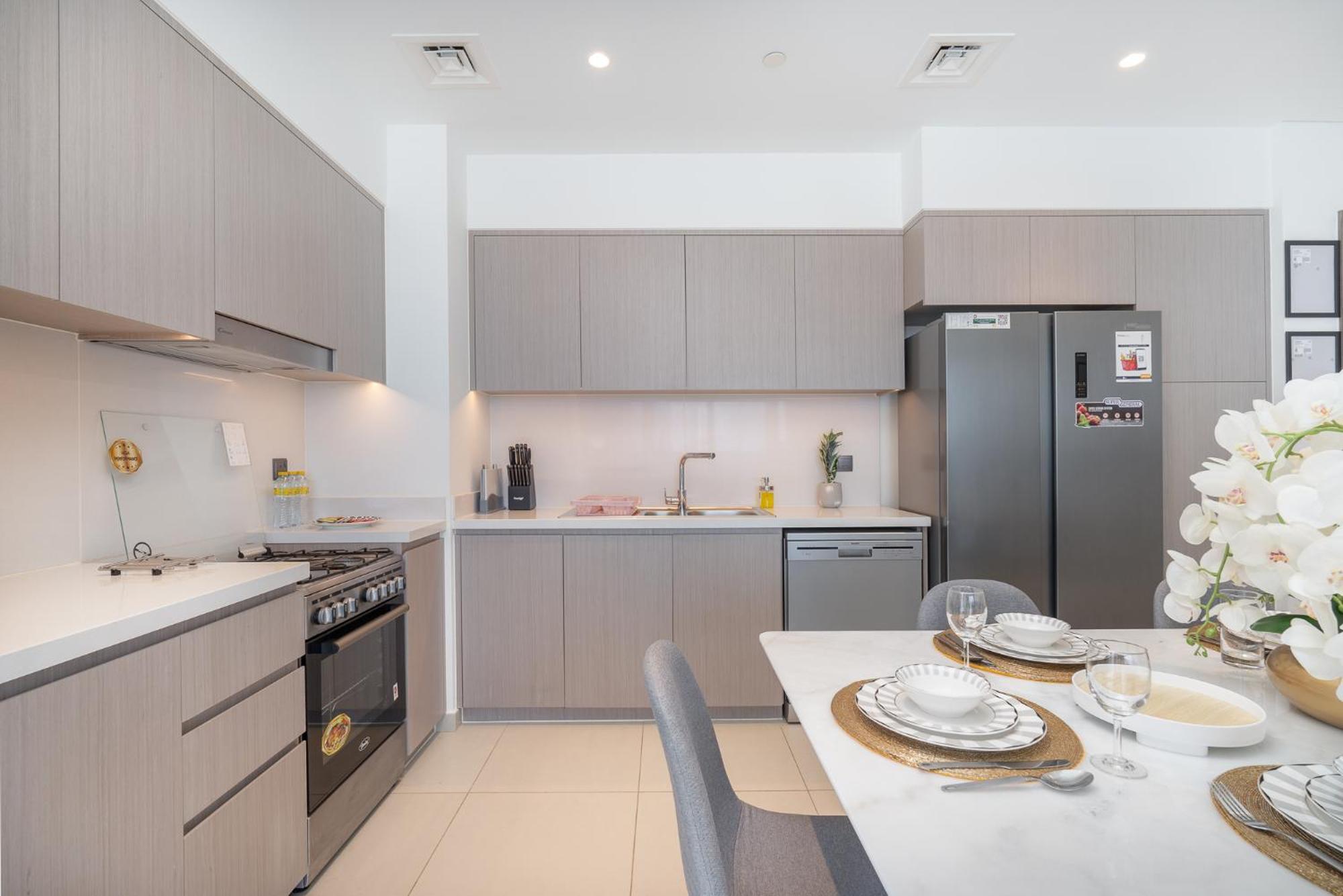 Elegant 2 Bedroom With Burj Khalifa Views On Sheikh Mohammed Bin Rashid Boulevard, A Short Walk From Opera