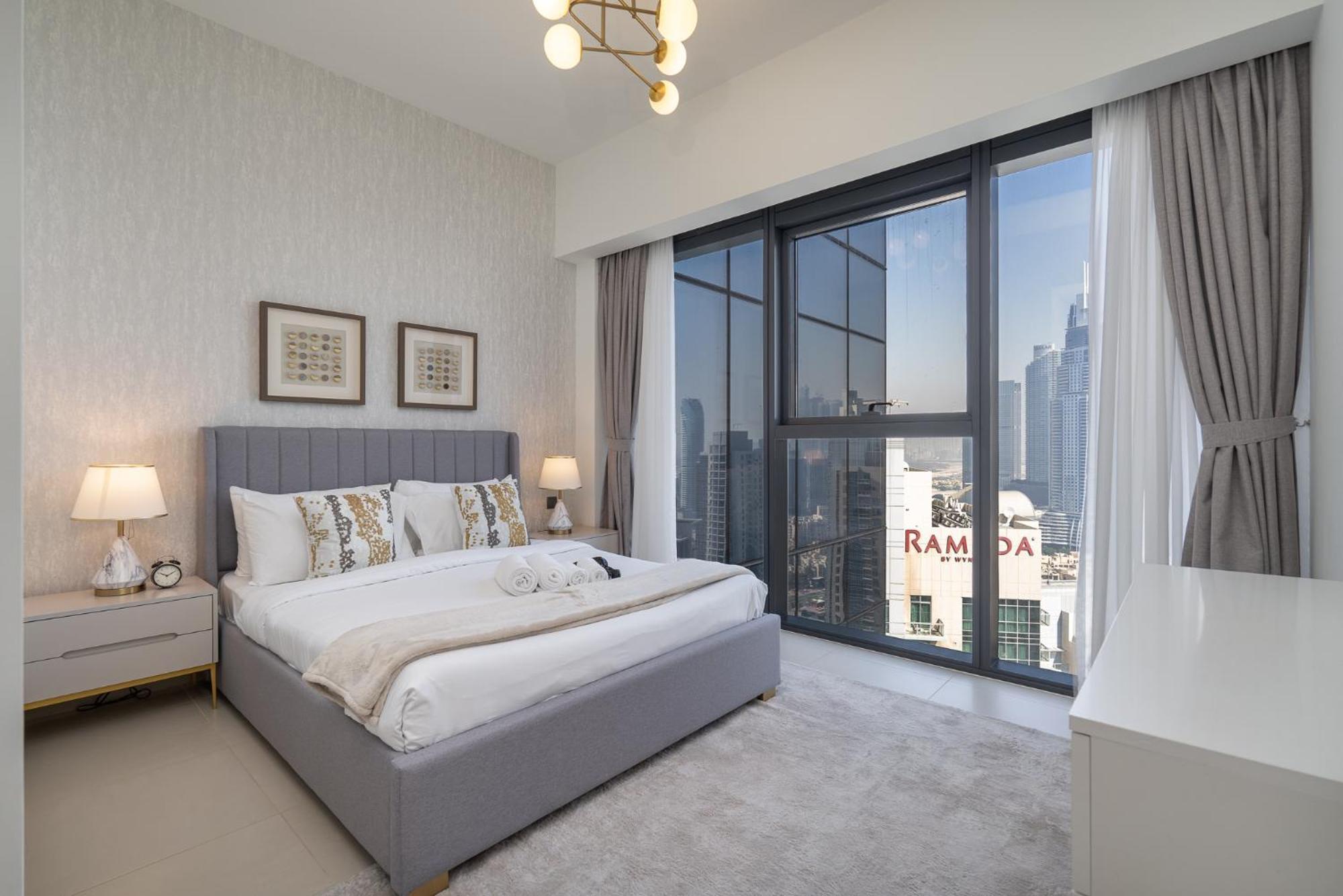 Elegant 2 Bedroom With Burj Khalifa Views On Sheikh Mohammed Bin Rashid Boulevard, A Short Walk From Opera Appartamento Dubai