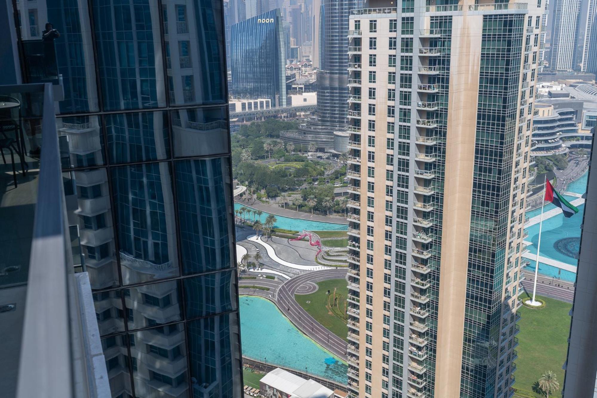 Elegant 2 Bedroom With Burj Khalifa Views On Sheikh Mohammed Bin Rashid Boulevard, A Short Walk From Opera Appartamento *